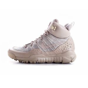 nike lupinek flyknit